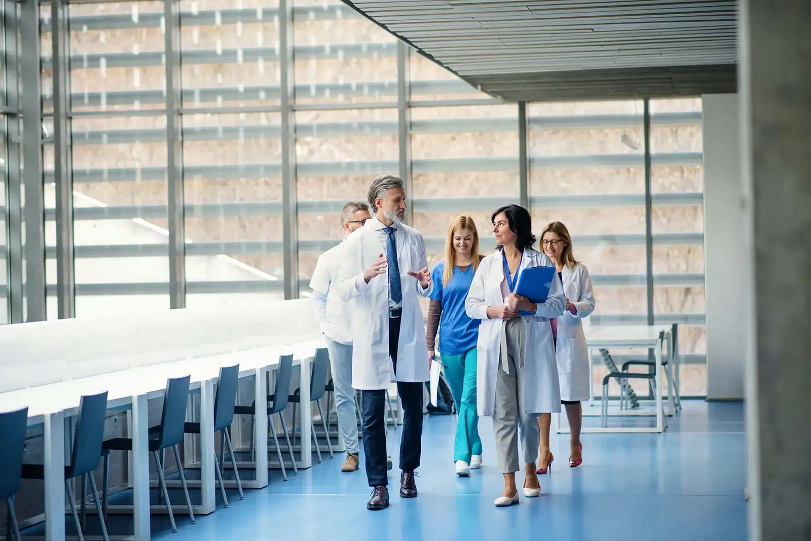 Medici in un ospedale di Dubai